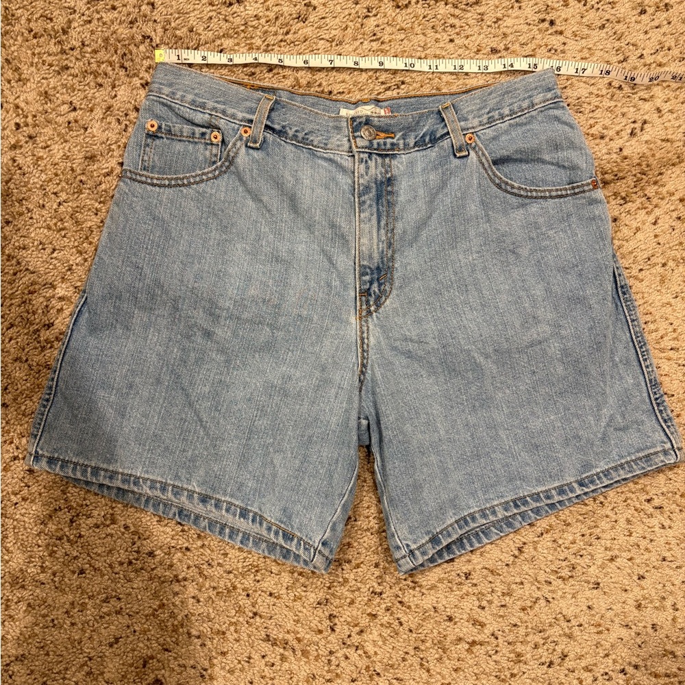 Levi’s Loose Fit Shorts